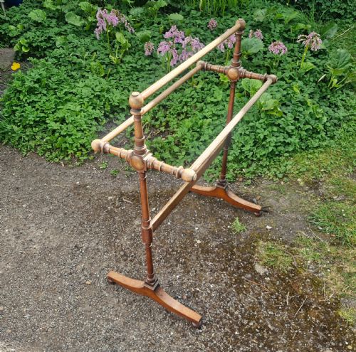 ELEGANT MID 19TH CENTURY MAHOGANY TOWEL RAIL - ADDITIONAL PHOTO 5