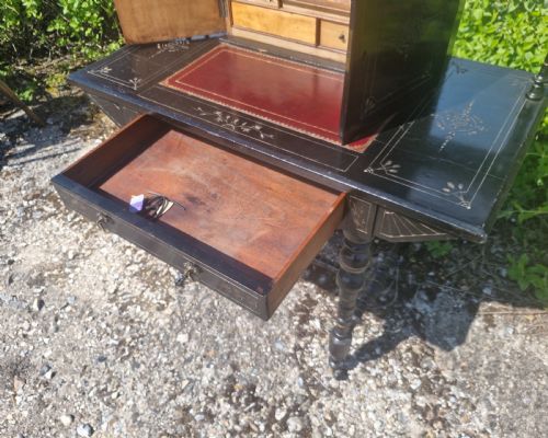 VICTORIAN EBONISED WRITING TABLE - ADDITIONAL PHOTO 4