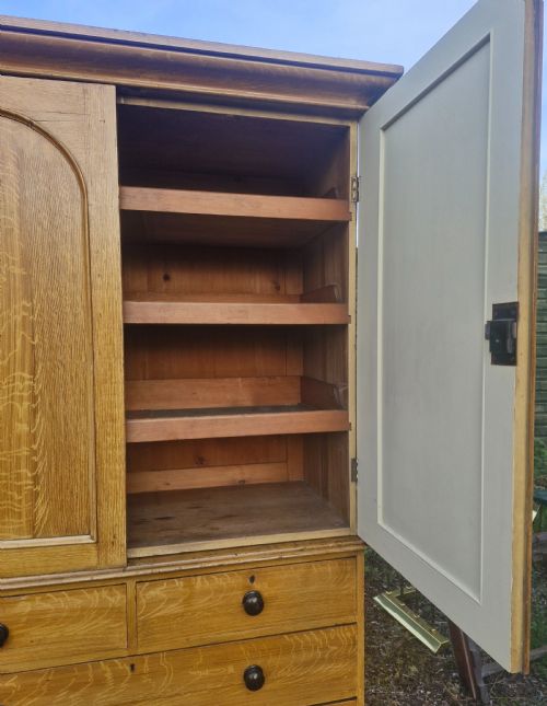 GOOD FAUXSCUMBLED PINE HOUSEKEEPERS CUPBOARD - ADDITIONAL PHOTO 4