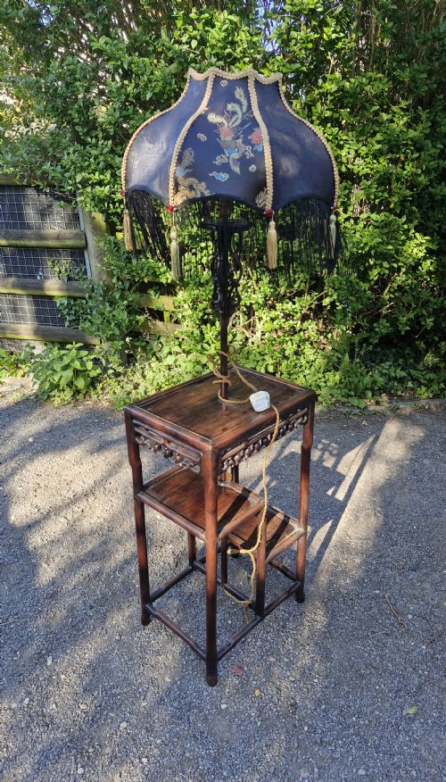 early 20th century chinese hardwood lamp standard table - CATEGORY: ANTIQUE FURNITURE - DATED 1910