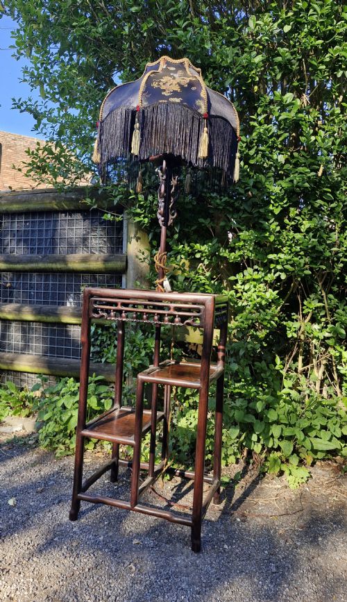 EARLY 20TH CENTURY CHINESE HARDWOOD LAMP STANDARD TABLE - ADDITIONAL PHOTO 1