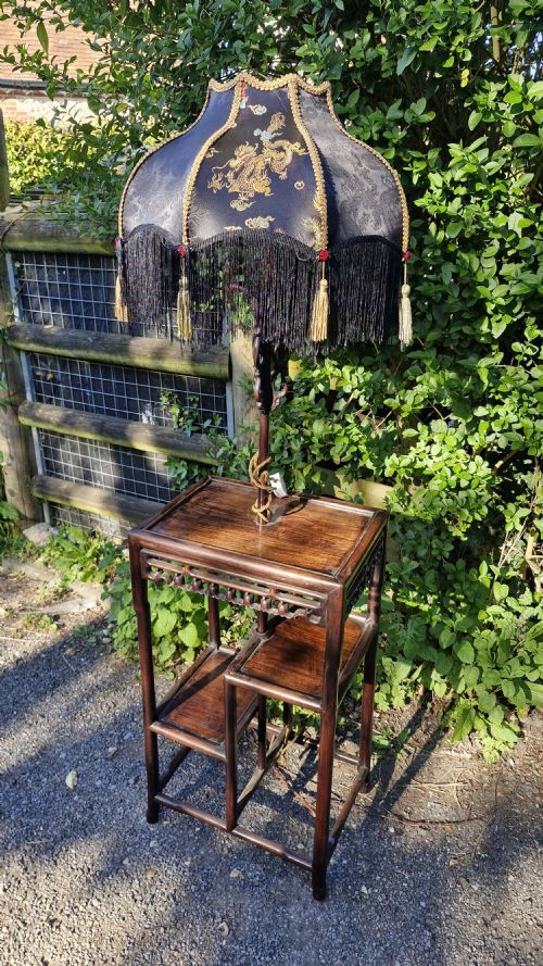 EARLY 20TH CENTURY CHINESE HARDWOOD LAMP STANDARD TABLE - ADDITIONAL PHOTO 3