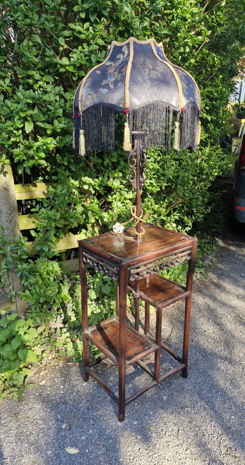 EARLY 20TH CENTURY CHINESE HARDWOOD LAMP STANDARD TABLE - ADDITIONAL PHOTO 4