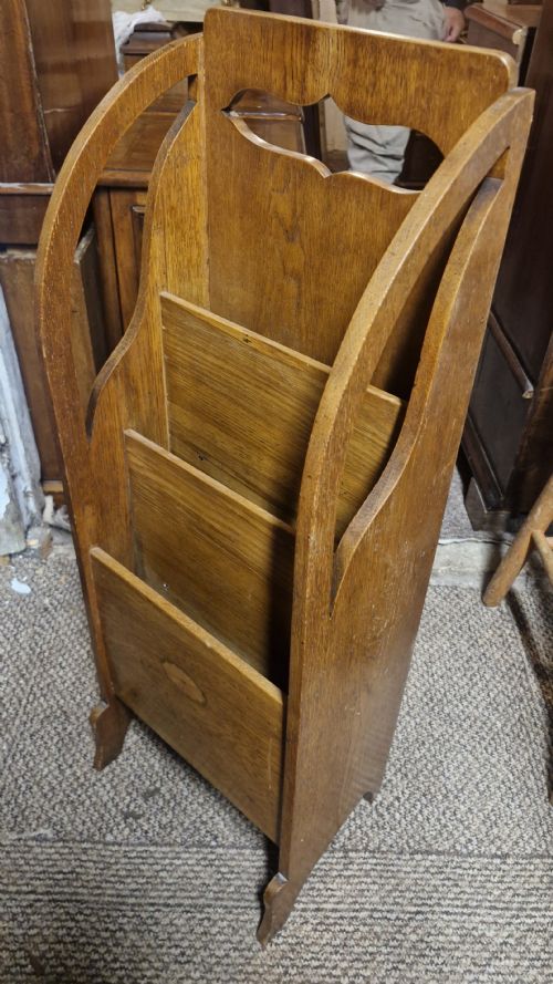 oak arts and crafts magazine rackin glasgow school style - CATEGORY: ANTIQUE MISCELLANEOUS - DATED EDWARDIAN