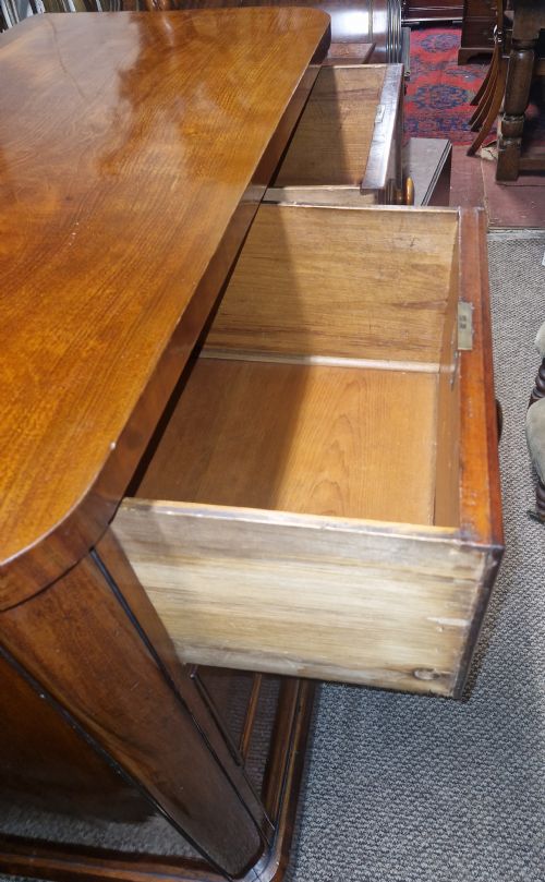 VICTORIAN MAHOGANY CHEST OF DRAWERS IN GOOD CONDITION - ADDITIONAL PHOTO 6