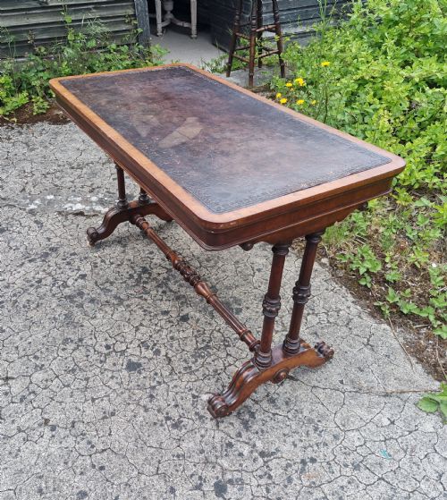 MID VICTORIAN WALNUT LEATHER TOP LIBRARY TABLE - ADDITIONAL PHOTO 2