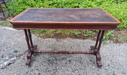 MID VICTORIAN WALNUT LEATHER TOP LIBRARY TABLE - ADDITIONAL PHOTO 4