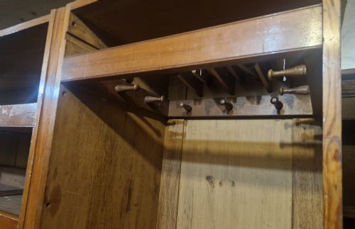 GOOD VICTORIAN PITCH PINE WARDROBE - ADDITIONAL PHOTO 9