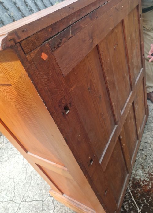 EDWARDIAN PINE CHEST OF DRAWERS - ADDITIONAL PHOTO 2