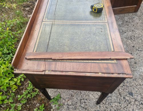 REGENCY MAHOGANY WRITING TABLE WITH A GILLOWS STYLE LEGS - ADDITIONAL PHOTO 11