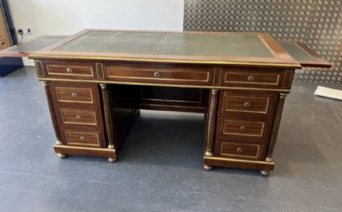 GOOD 19TH CENTURY BRASS BANDED AND INLAID MAHOGANY PEDESTAL WRITING DESK - ADDITIONAL PHOTO 24