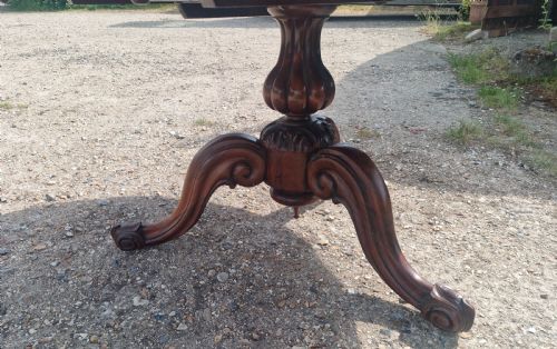MID 19TH CENTRE FIGURED ROSEWOOD COUNTRY HOUSE CENTRE TABLE - ADDITIONAL PHOTO 10