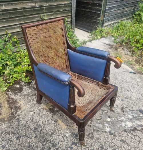 19TH CENTURY MAHOGANY BERGERE LIBRARY ARMCHAIR - ADDITIONAL PHOTO 3