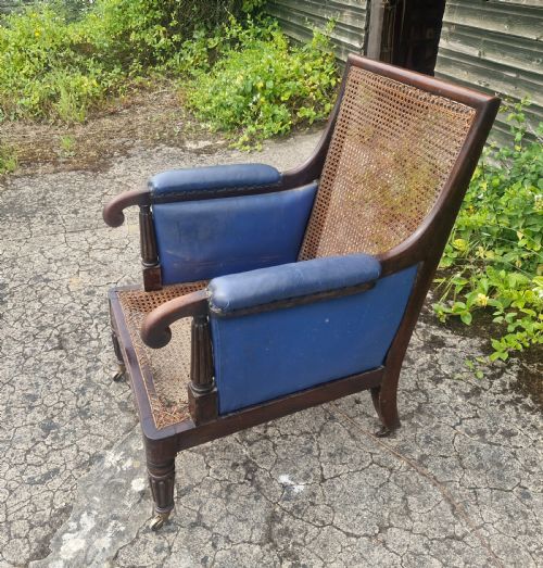 19TH CENTURY MAHOGANY BERGERE LIBRARY ARMCHAIR - ADDITIONAL PHOTO 5