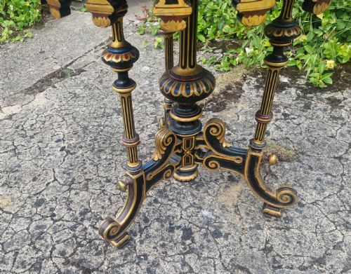 19TH CENTURY PAINTED AND DECORATED OCCASIONAL TABLE - ADDITIONAL PHOTO 2
