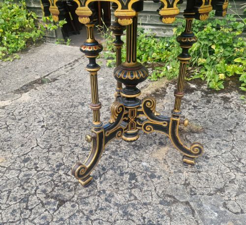 19TH CENTURY PAINTED AND DECORATED OCCASIONAL TABLE - ADDITIONAL PHOTO 6