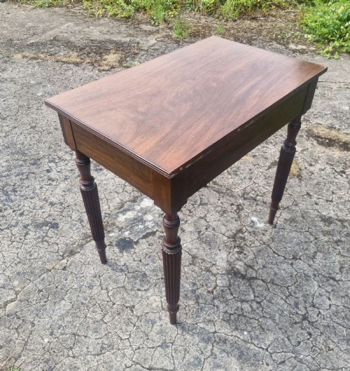 SMALL EDWARDIAN MAHOGANY SIDE TABLE - ADDITIONAL PHOTO 4