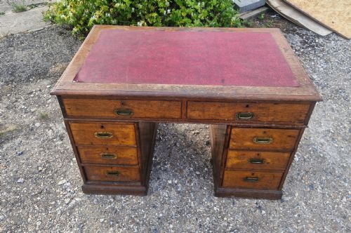LATE VICTORIAN OAK CAMPAIGN KNEEHOLE PEDESTAL WRITING DESK - ADDITIONAL PHOTO 3