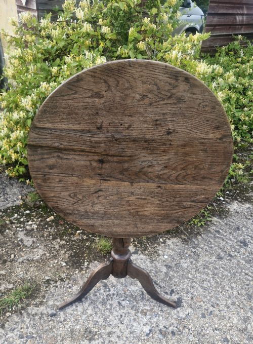 MID 18TH CENTURY REVOLVING OAK TRIPOD TABLE WITH BIRDCAGE - ADDITIONAL PHOTO 1
