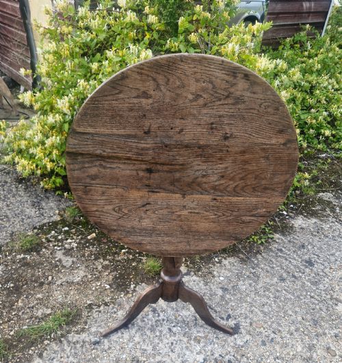 MID 18TH CENTURY REVOLVING OAK TRIPOD TABLE WITH BIRDCAGE - ADDITIONAL PHOTO 3