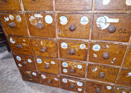 BANK OF LATE VICTORIAN DRAWERS 35 DRAWERS - ADDITIONAL PHOTO 2