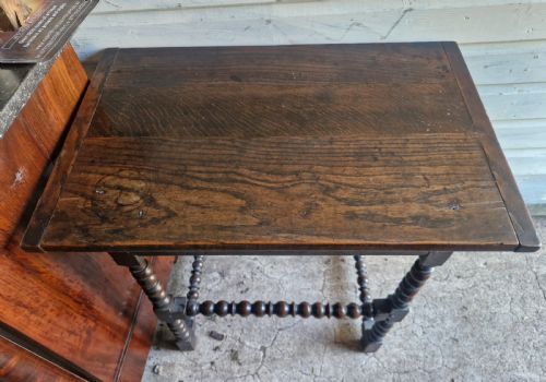 MID 18TH CENTURY OAK SIDE TABLE - ADDITIONAL PHOTO 8