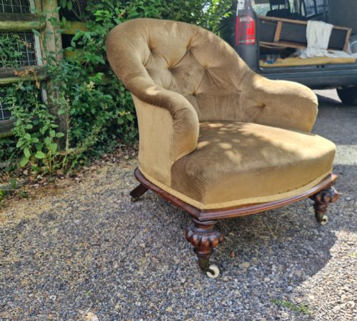 GOOD ROSEWOOD FRAMED DEEP UPHOLSTERED ARMCHAIR - ADDITIONAL PHOTO 4
