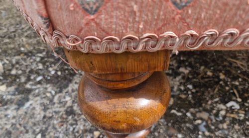 LOVELY PAIR OF LATE VICTORIAN UPHOLSTERED CORNER BEDROOM CHAIRS - ADDITIONAL PHOTO 1