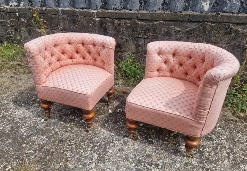 LOVELY PAIR OF LATE VICTORIAN UPHOLSTERED CORNER BEDROOM CHAIRS - ADDITIONAL PHOTO 6