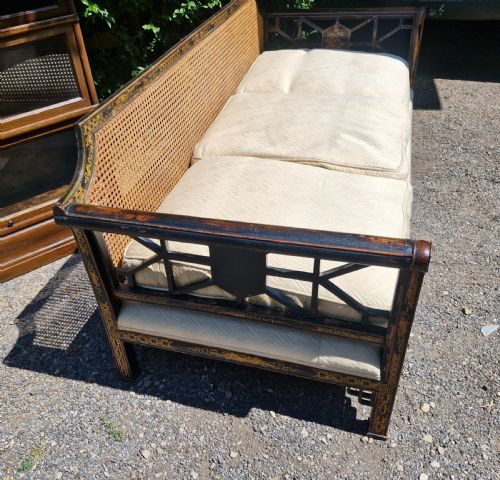 EARLY 20TH CENTURY COUNTRY HOUSE SOFA - ADDITIONAL PHOTO 1