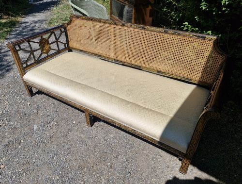 EARLY 20TH CENTURY COUNTRY HOUSE SOFA - ADDITIONAL PHOTO 3