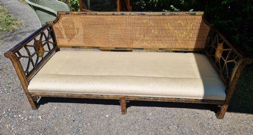 EARLY 20TH CENTURY COUNTRY HOUSE SOFA - ADDITIONAL PHOTO 4