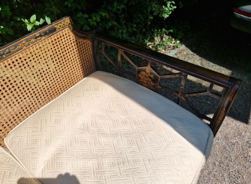 EARLY 20TH CENTURY COUNTRY HOUSE SOFA - ADDITIONAL PHOTO 6