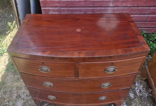 REGENCY MAHOGANY BOW FRONT CHEST OF DRAWERS - ADDITIONAL PHOTO 5