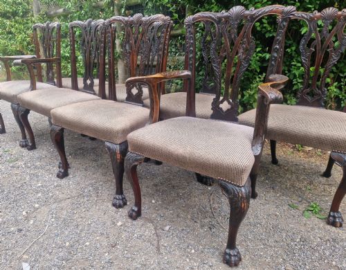 GOOD SET OF CHIPPENDALE STYLE DINING CHAIRS WITH NICELY CARVED BACKS - ADDITIONAL PHOTO 5