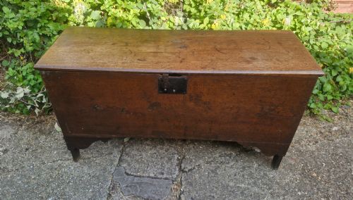 18TH CENTURY OAK PLANK CHEST