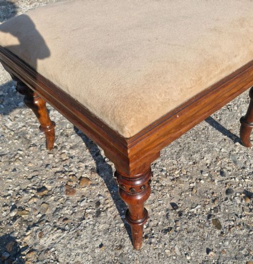 VICTORIAN STOOL - ADDITIONAL PHOTO 3
