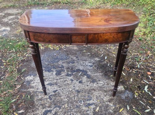 Early 19th Century Mahogany Tea Table with Gillows Style Leg.