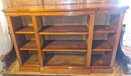 Mid 19th Mahogany Mahogany Open Front Bookcase.