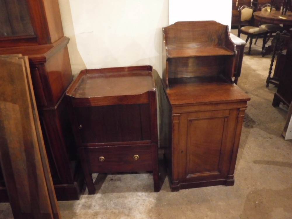 Useful early 19th century figured oak side cabinet View IV
