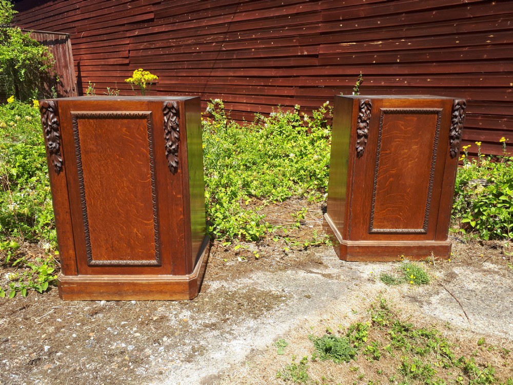 Pair large oak country house hall pedestals View II