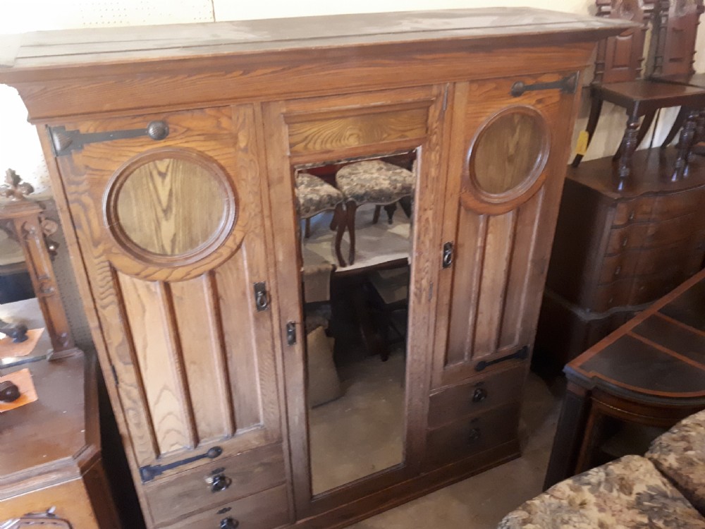 Shapland and Petter 3 section wardrobe View XII