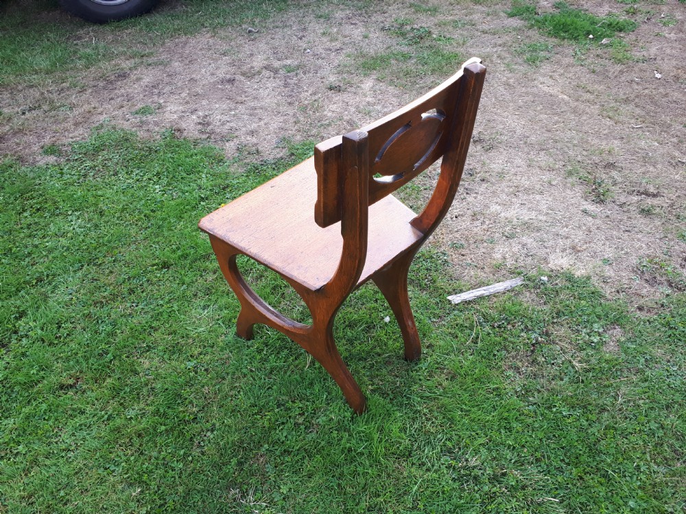 Well designed Victorian oak hall chair View III