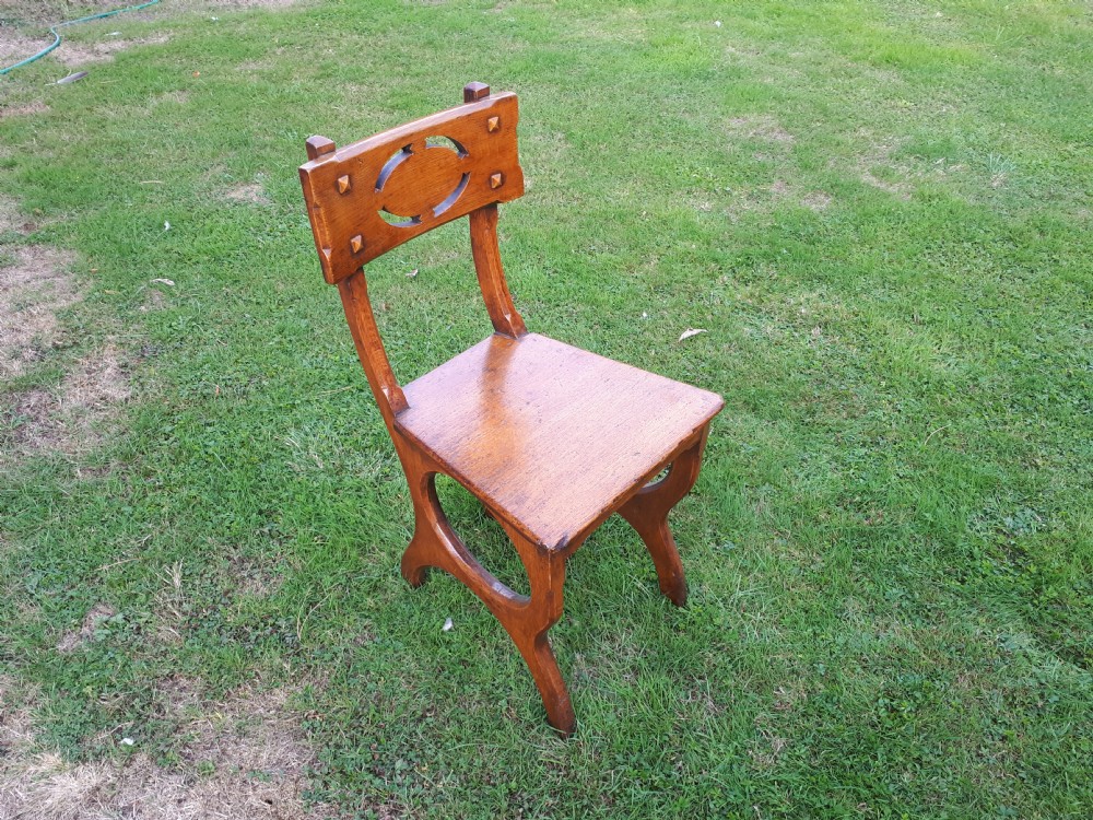 Well designed Victorian oak hall chair View IV