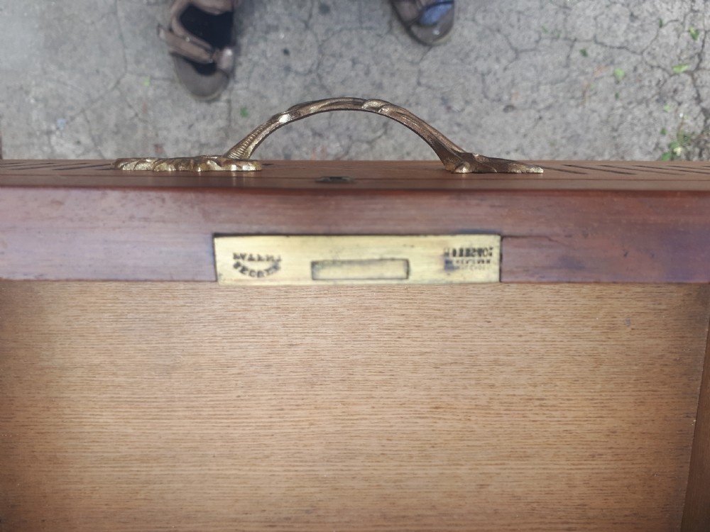 Neat late Victorian 3 foot chest of drawers View II