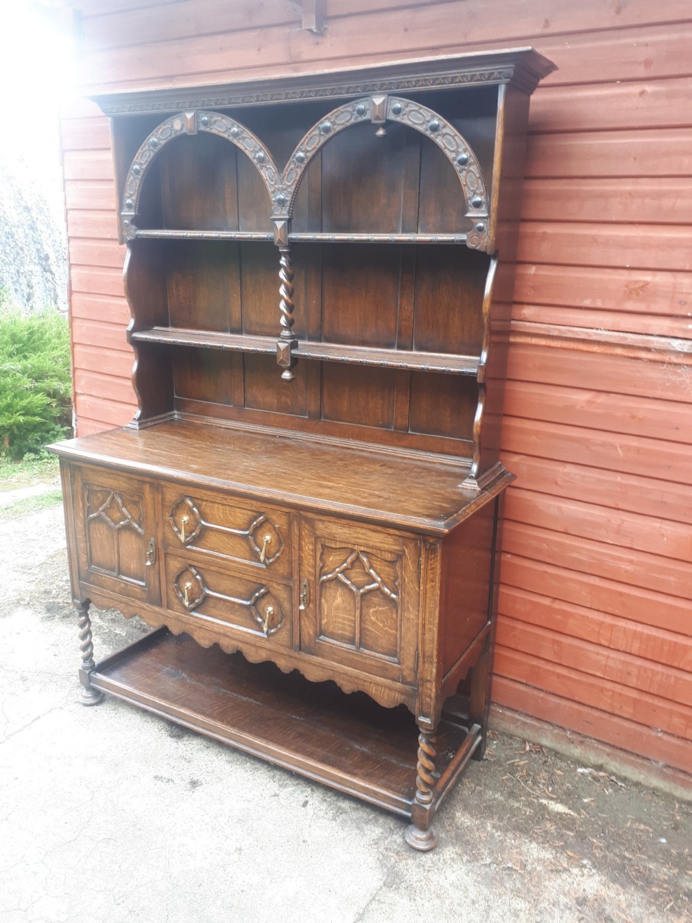Early 20th century solid oak dresser