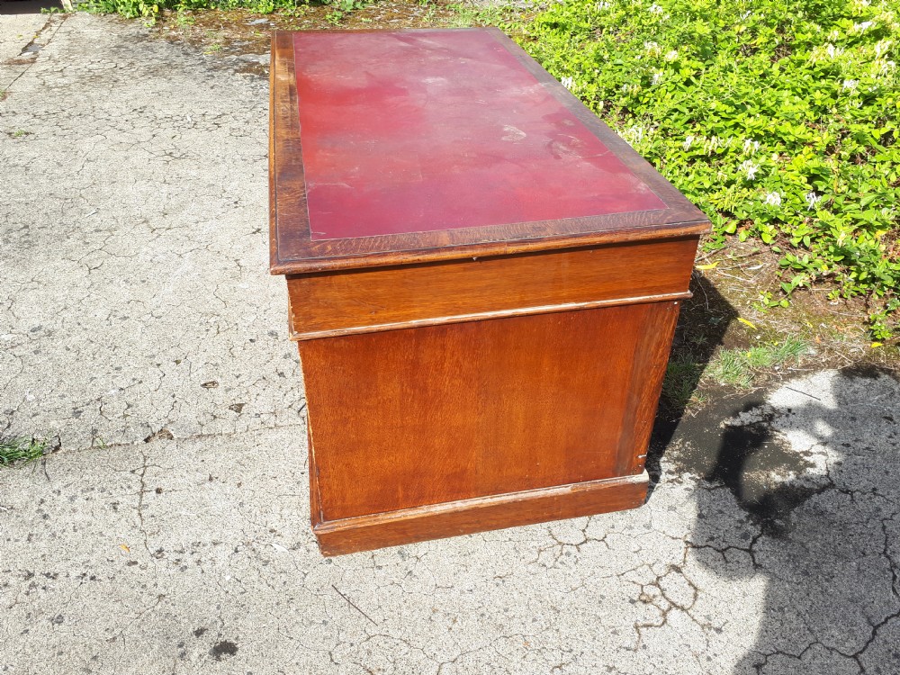 5 foot oak kneehole pedestal desk View III