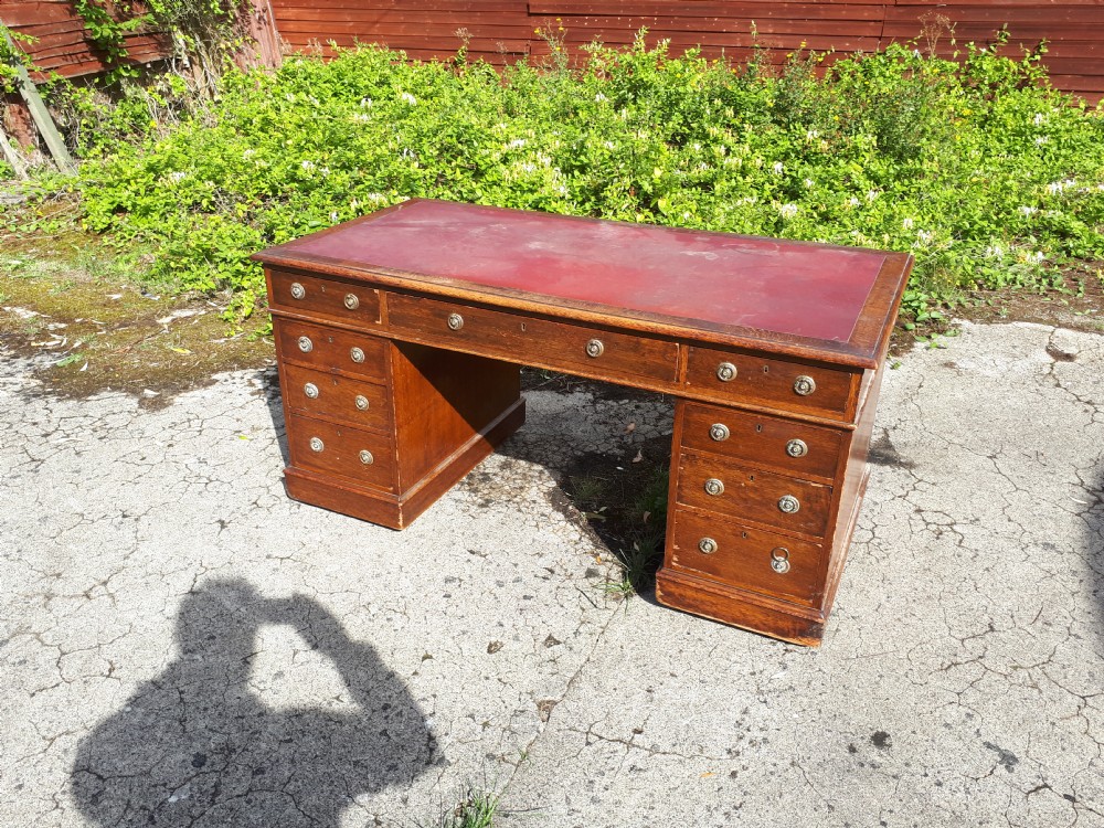 5 foot oak kneehole pedestal desk View V