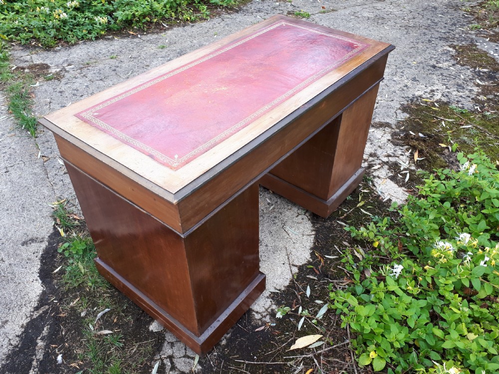 Late 19th century kneehole mahogany desk View III