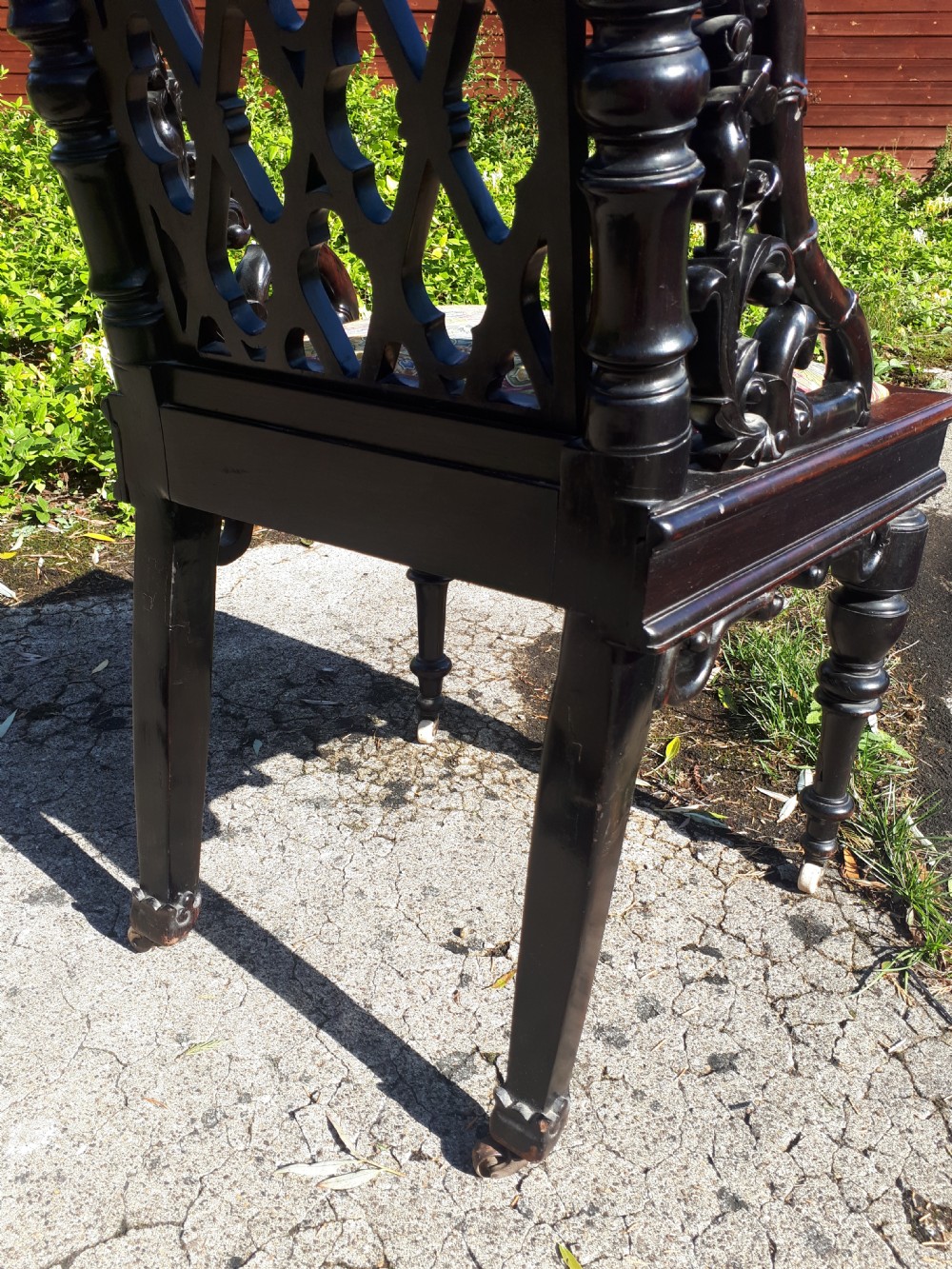 Late 19th century Chinese carved hall chair View VI